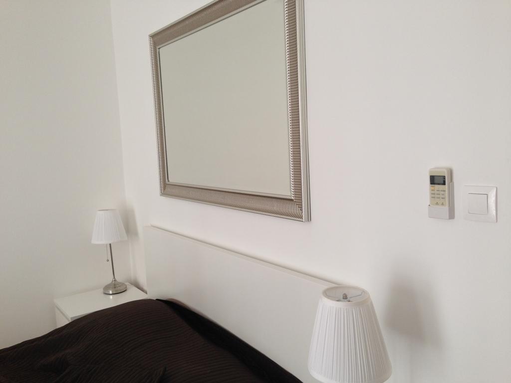 Apartament Downtown With Balcony & Optional Garage & Restaurant In The Building